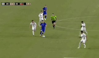 安卓APP-【友谊赛】天使任意斩劳塔罗破荒！阿根廷3比1逆转